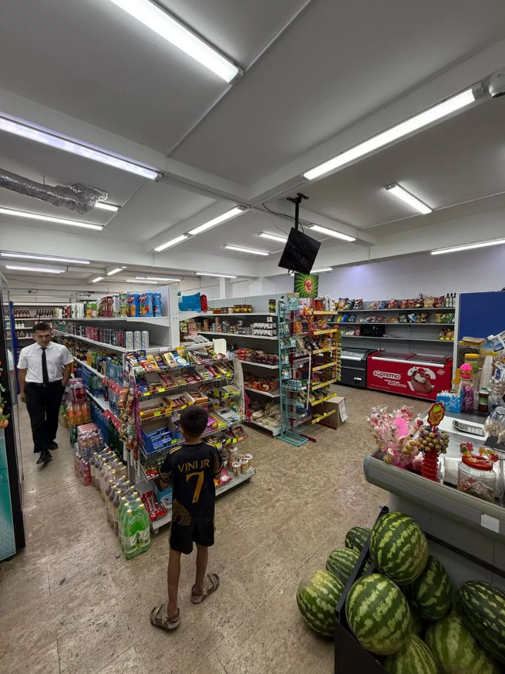 Продажа магазинов В жилом доме, 82 м², 1 этаж