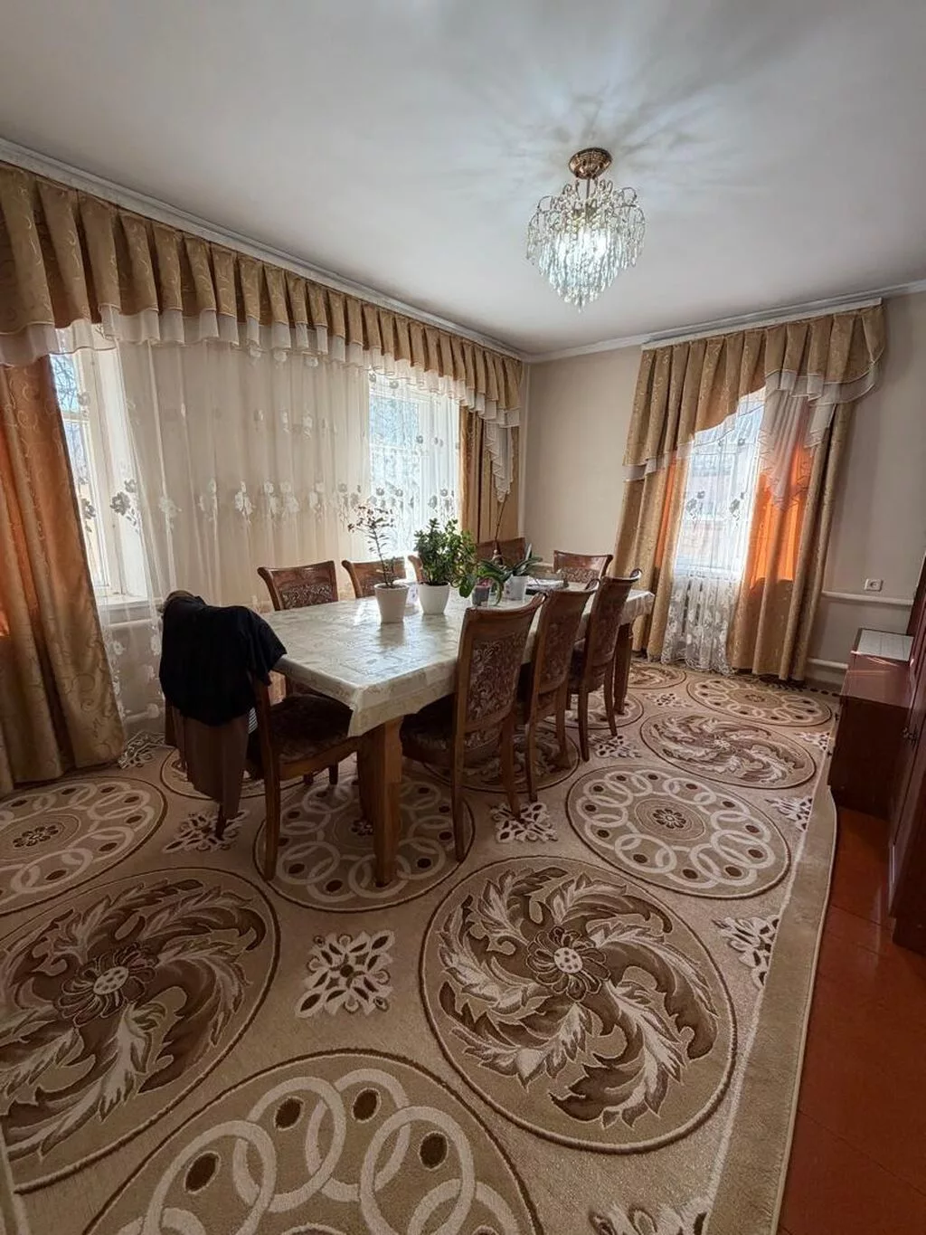4 комнаты, 76 м², 4 соток, Бишкек