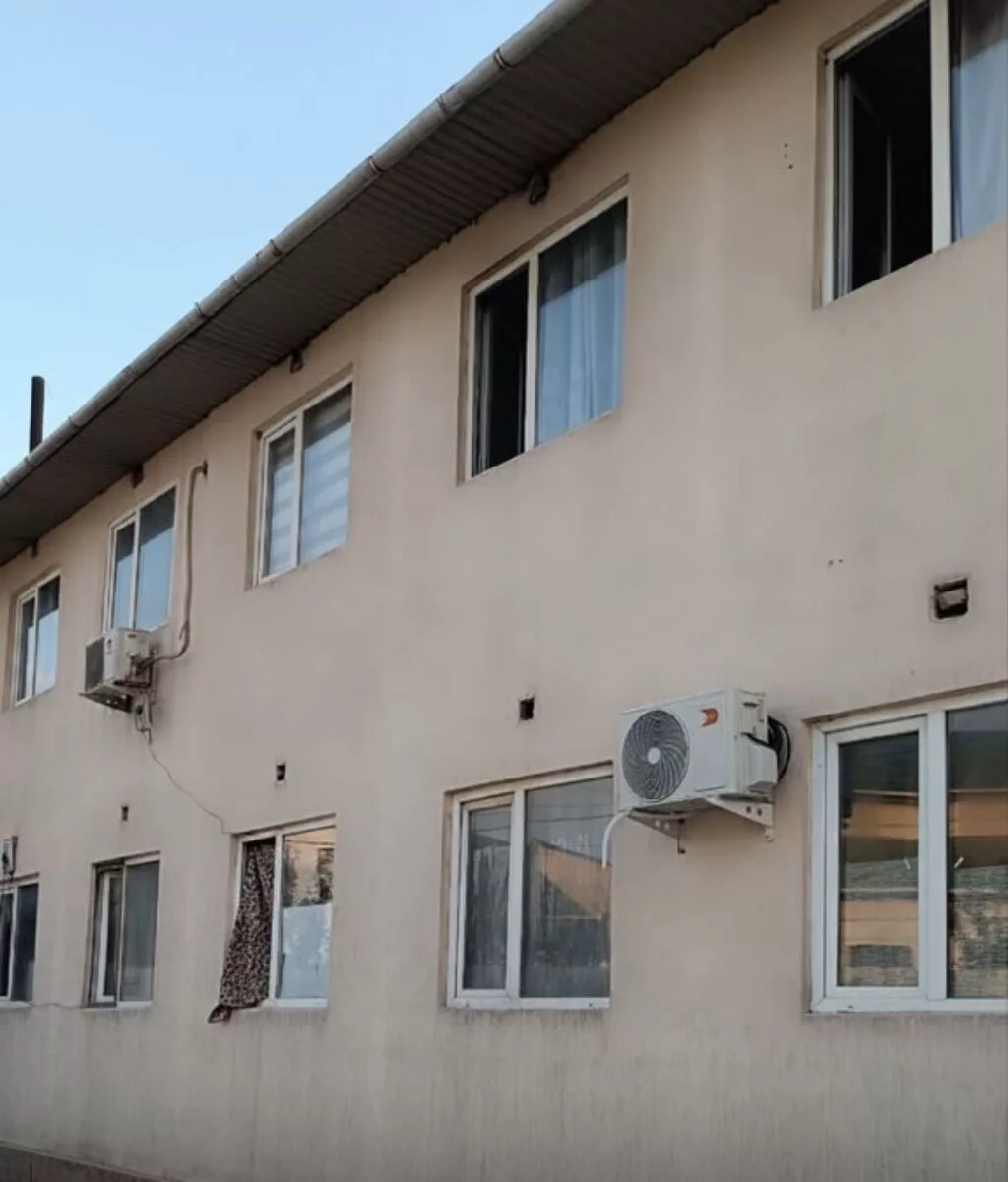 14 м², С мебелью частично