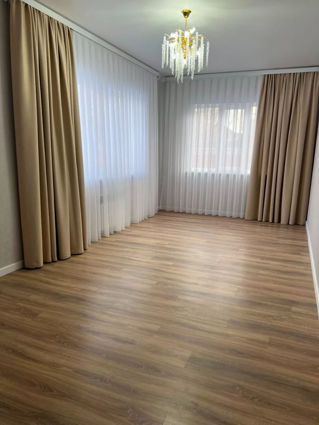 Продается новый просторный дом современного типа. 12,5 соток Площадь