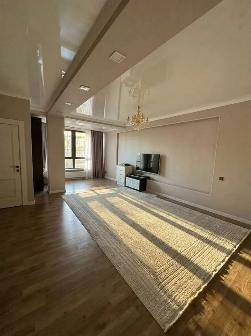 4 комнаты, 125 м², Золотой квадрат Элитка, 8 этаж, Евроремонт