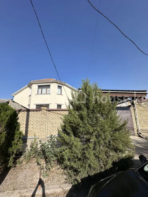 Аренда, дом, 6 и более-комн.: Чуйская область / Бишкек, город Бишкек, Баха - на долгий срок — за 306 565 сом