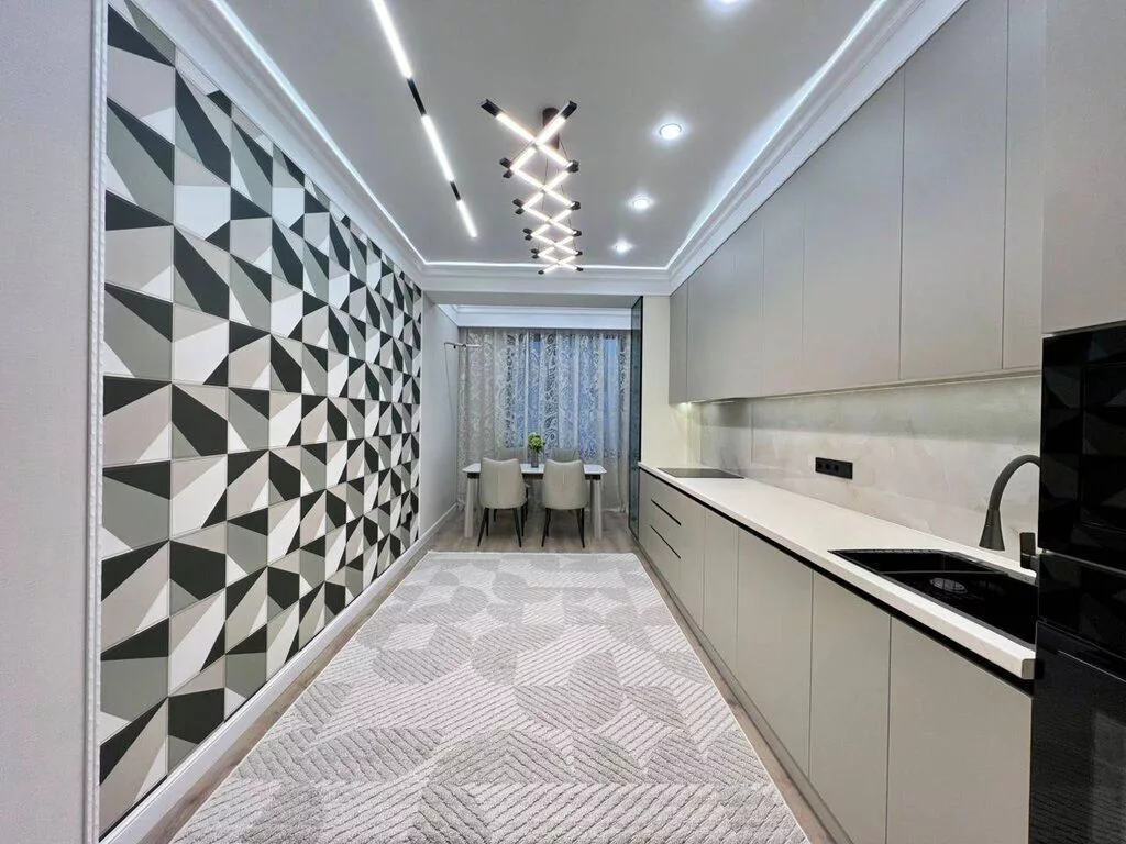 2 комнаты, 82 м², Южная Магистраль Элитка, 13 этаж, Дизайнерский ремонт