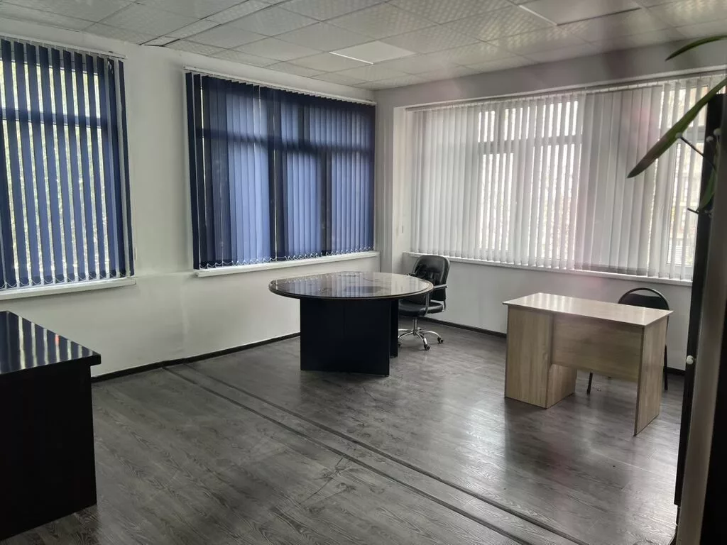 Сдается офис — 30 м² 📍 ул. Максима Горького, 1А/7 Ориентир: кафе