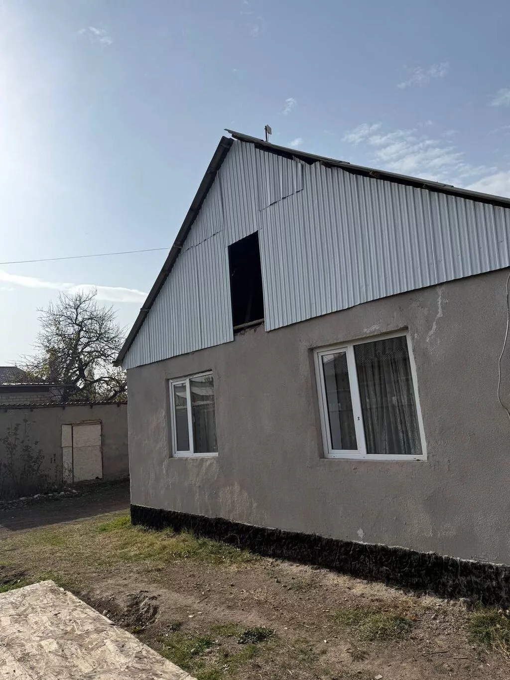 Дом в селе Кызыл-Туу. Площадь дома: 120 м² Площадь участка: 6 соток