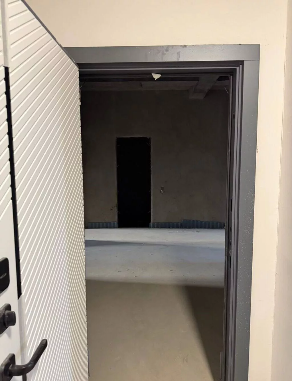 3 комнаты, 130 м², Элитка, 13 этаж, ПСО (под самоотделку)