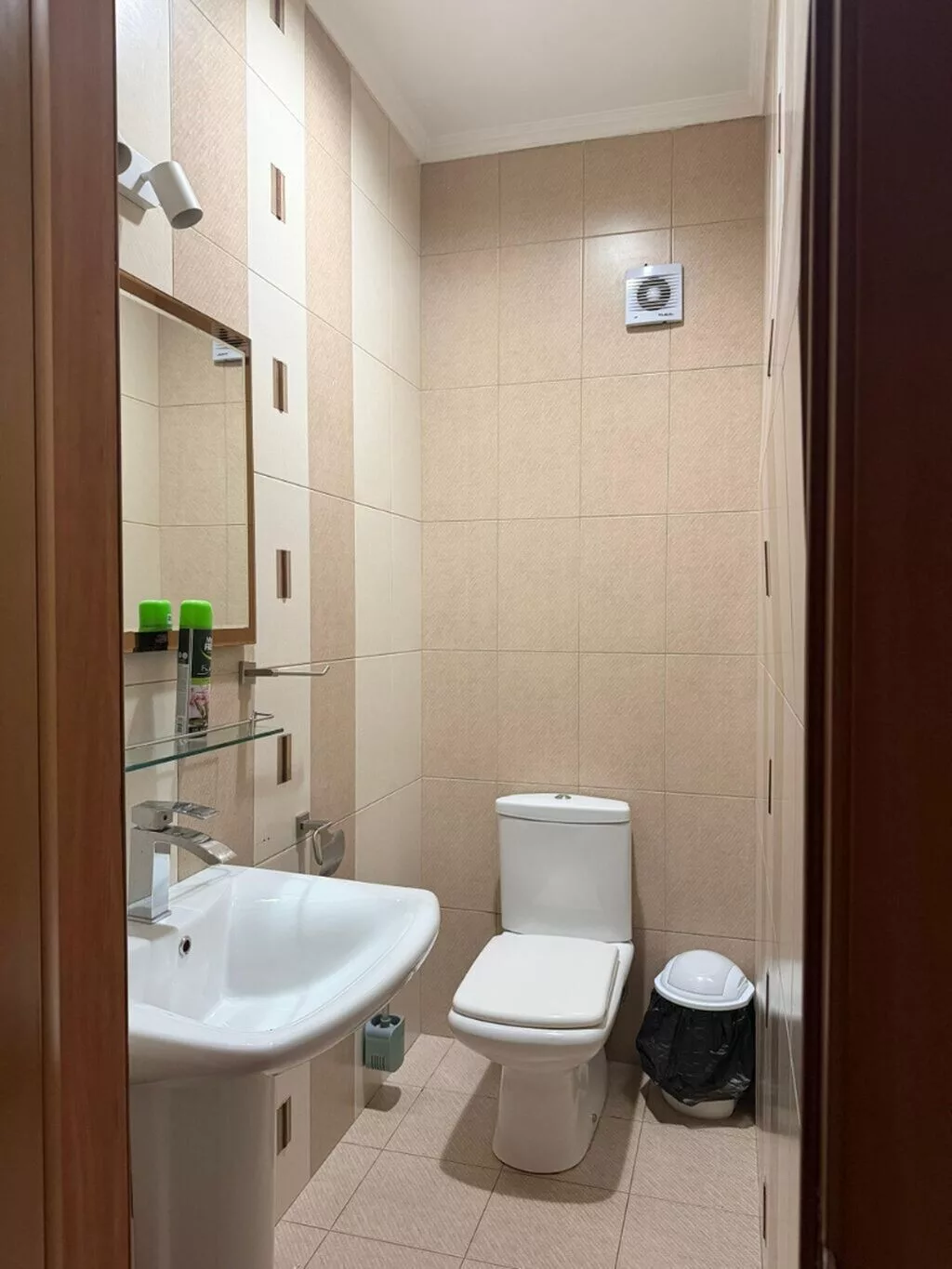 4 комнаты, 186 м², Золотой квадрат Индивидуалка, 2 этаж, Евроремонт