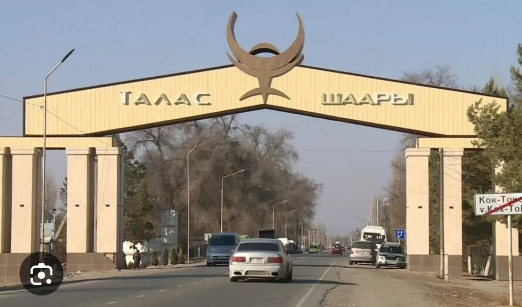 Сдается 2‑комнатная квартира рядом с вокзалом в г. Талас. 10 11 12 13