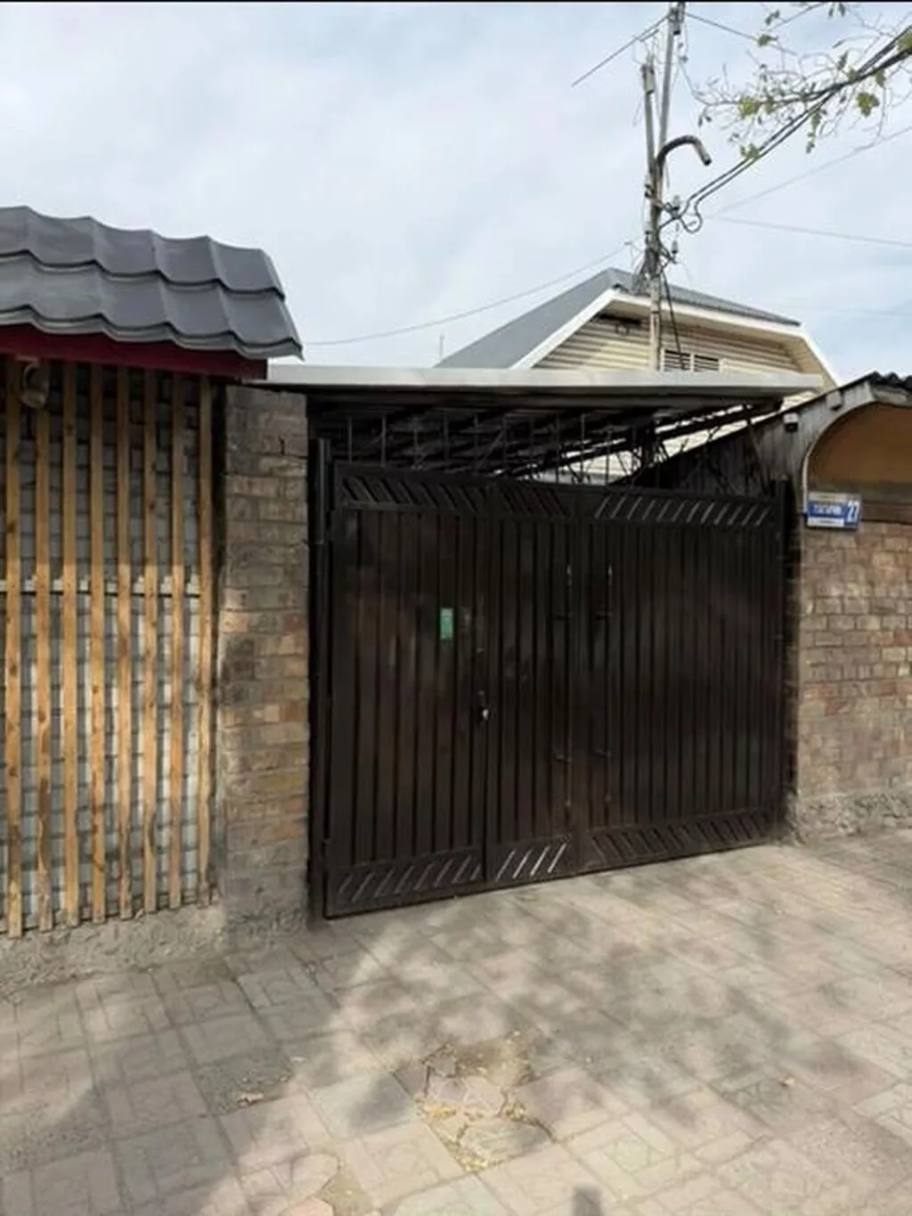 180 м², 4 комнаты