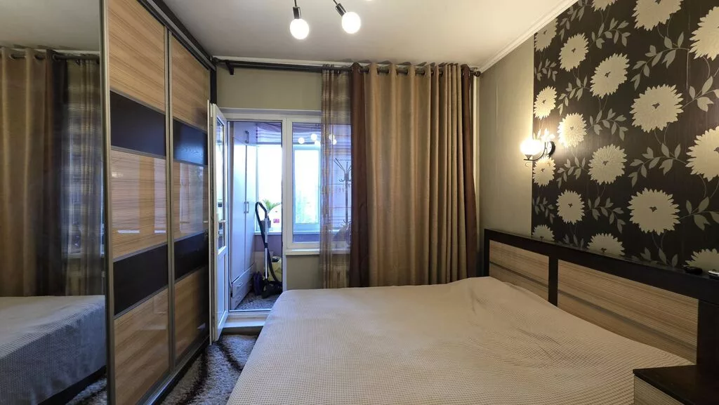 2 комнаты, 55 м², Аламедин-1 мкр 106 серия, 6 этаж, Косметический ремонт