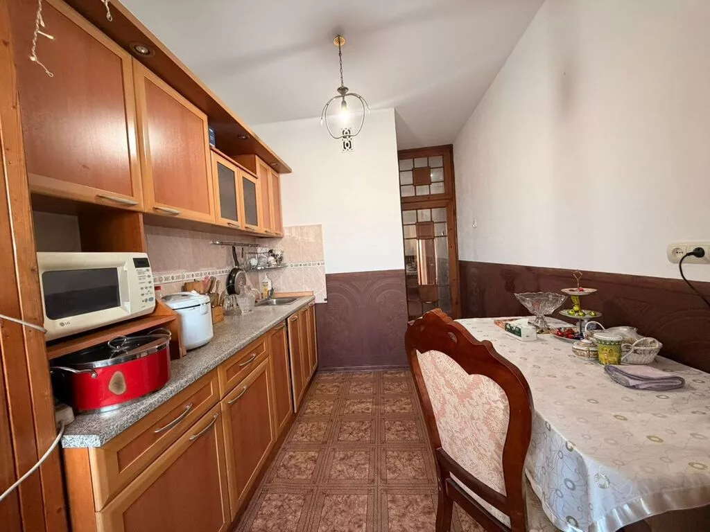 3 комнаты, 70 м², Восток-5 мкр 106 серия, 9 этаж, Свежий ремонт