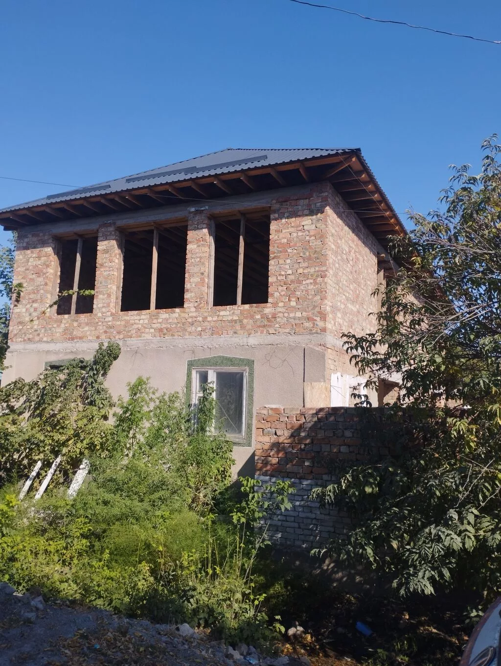 Продаётся дом в село чалдавар, 2 этажни дом и времянка, 16 соток