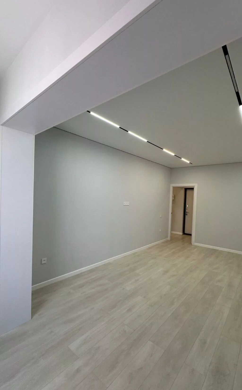 1 комната, 53 м², ул. Горького / Алматинка 108 серия, 6 этаж, Евроремонт