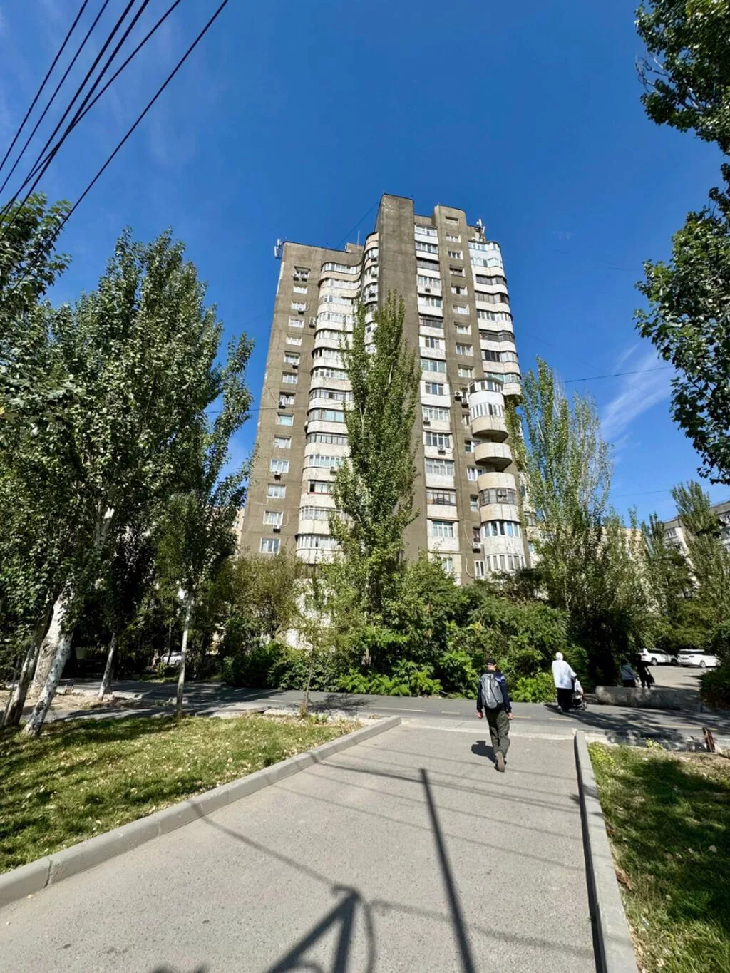 Продам коммерческое помещение 174 м2 Асанбай 160т$ По первой линии
