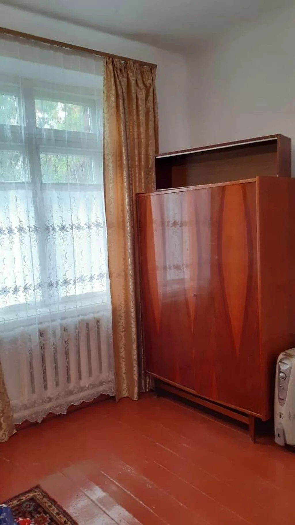 50 м² в центре с долей в участке 15 соток (Жибек Жолу / Тоголок Молдо)
