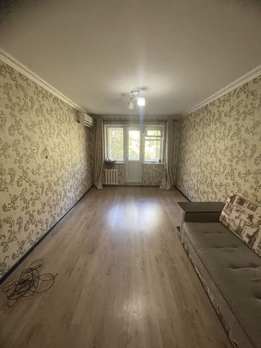2 комнаты, 44 м², 8 мкр 104 серия, 2 этаж, Косметический ремонт