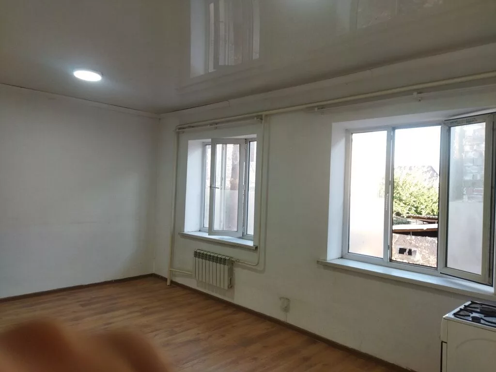 Аренда офисов, 95 м², В торговом центре, 1 линия, С отдельным входом, С отдельным сан узлом