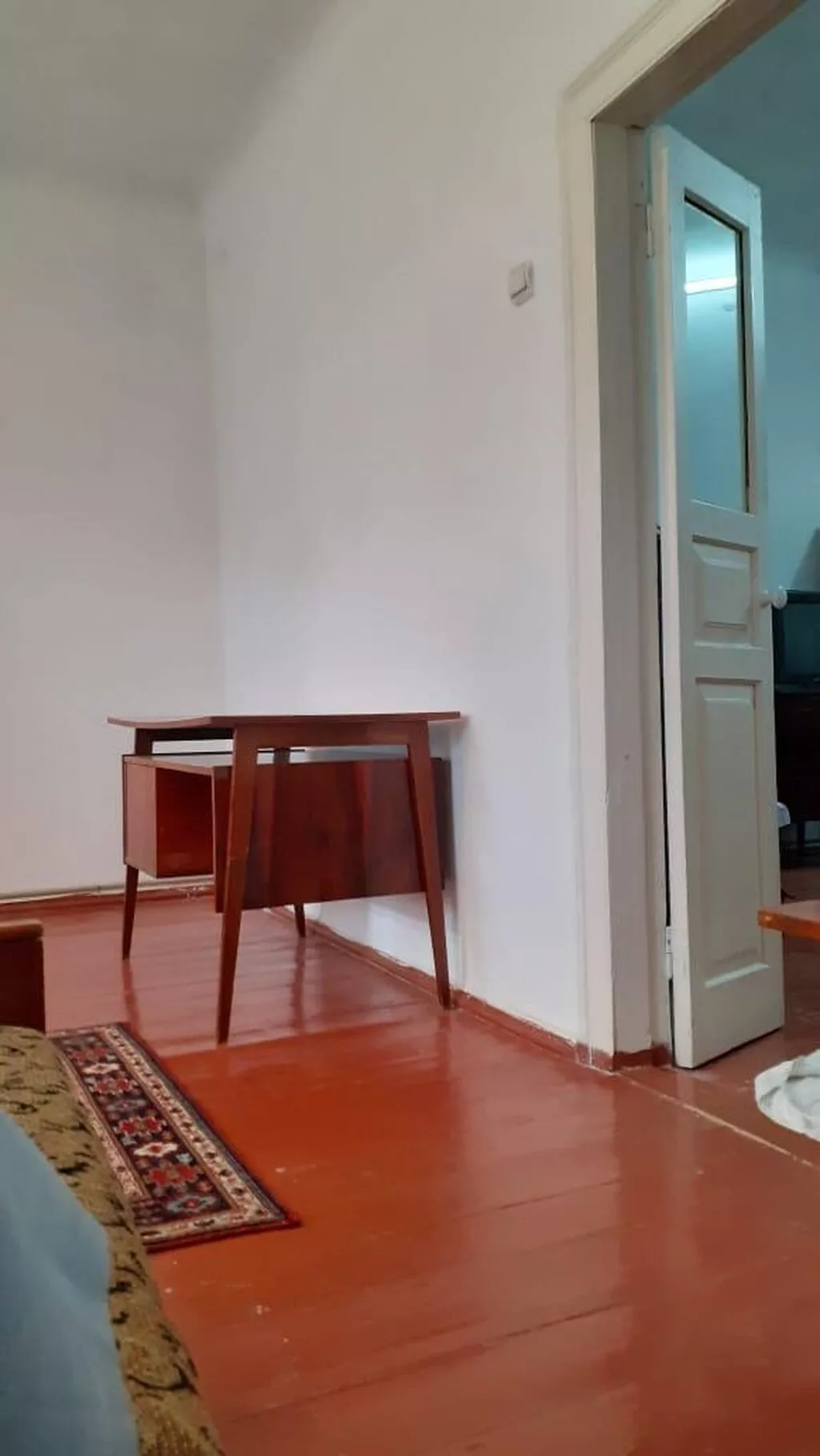 50 м² в центре с долей в участке 15 соток (Жибек Жолу / Тоголок Молдо)