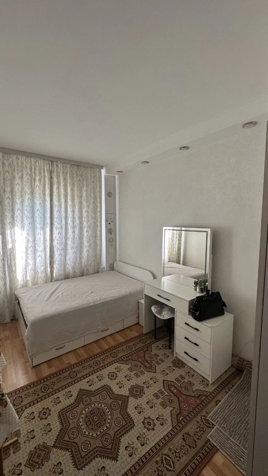 220 м², 5 комнат, Кок-Жар ж/м, Семейным