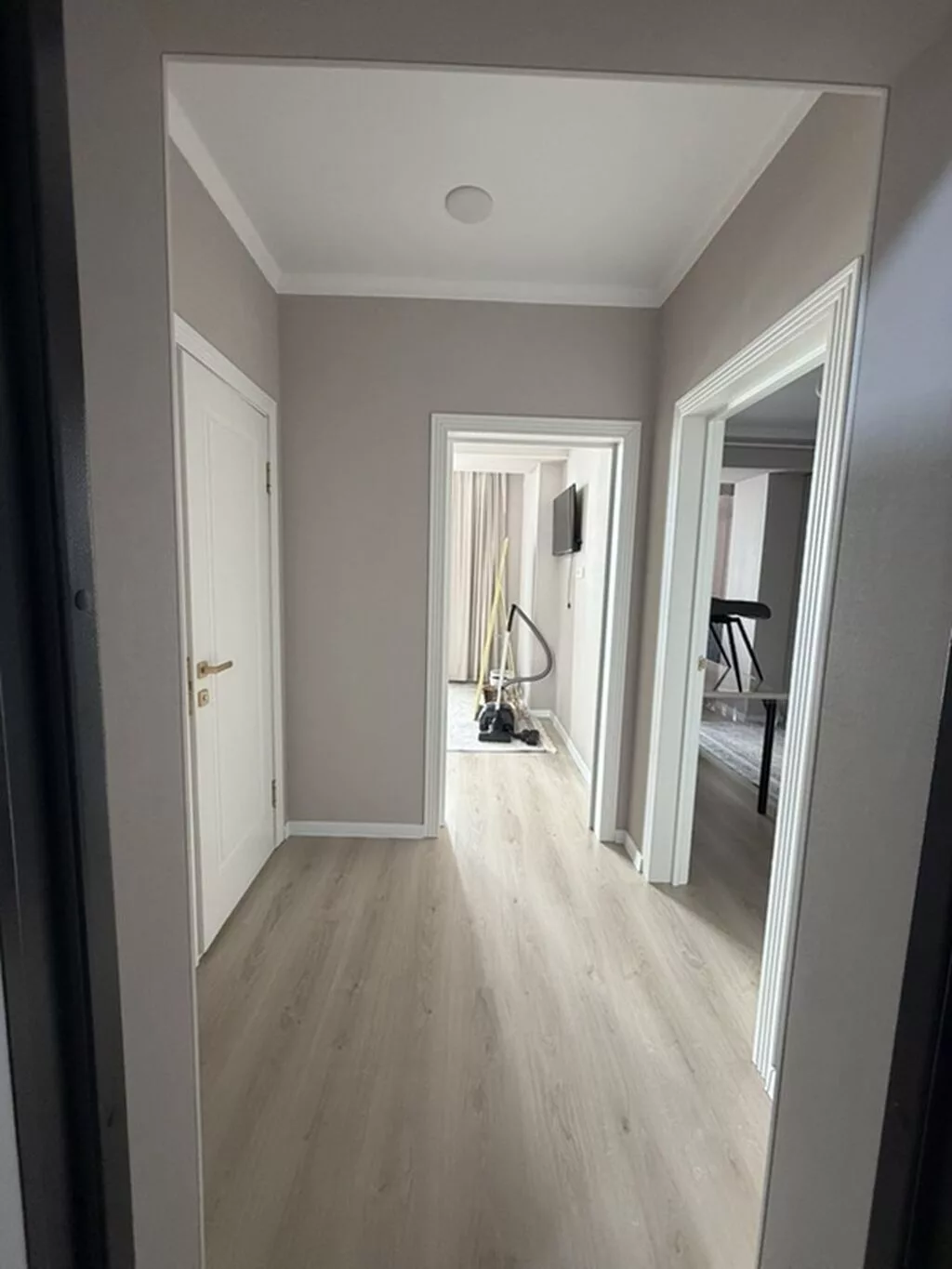 1 комната, 42 м², 12 мкр Элитка, 4 этаж, Евроремонт