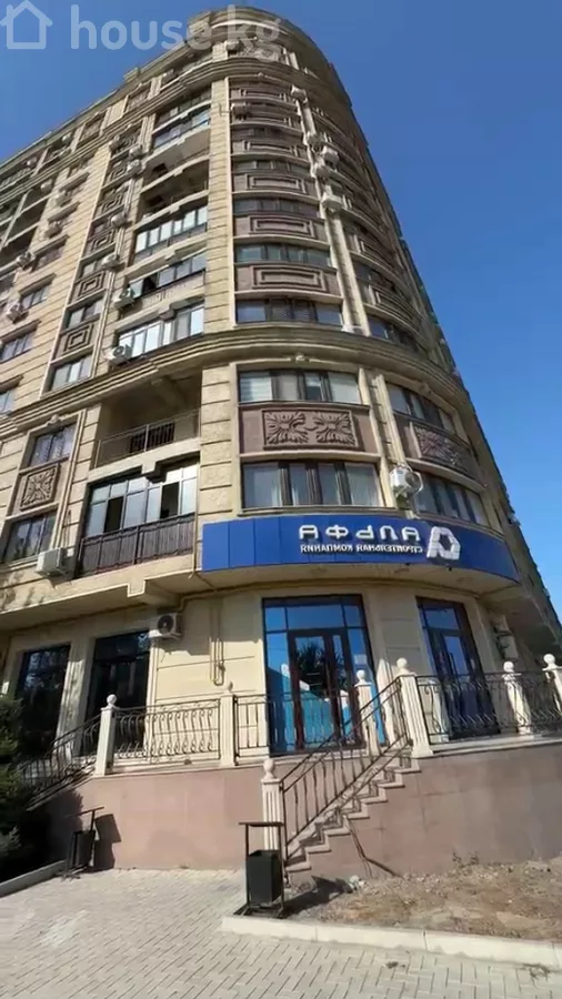 Аренда, коммерческая недвижимость: Чуйская область / Бишкек, город Бишкек, Горького - Алма-Атинская - на долгий срок — за 560 640 сом
