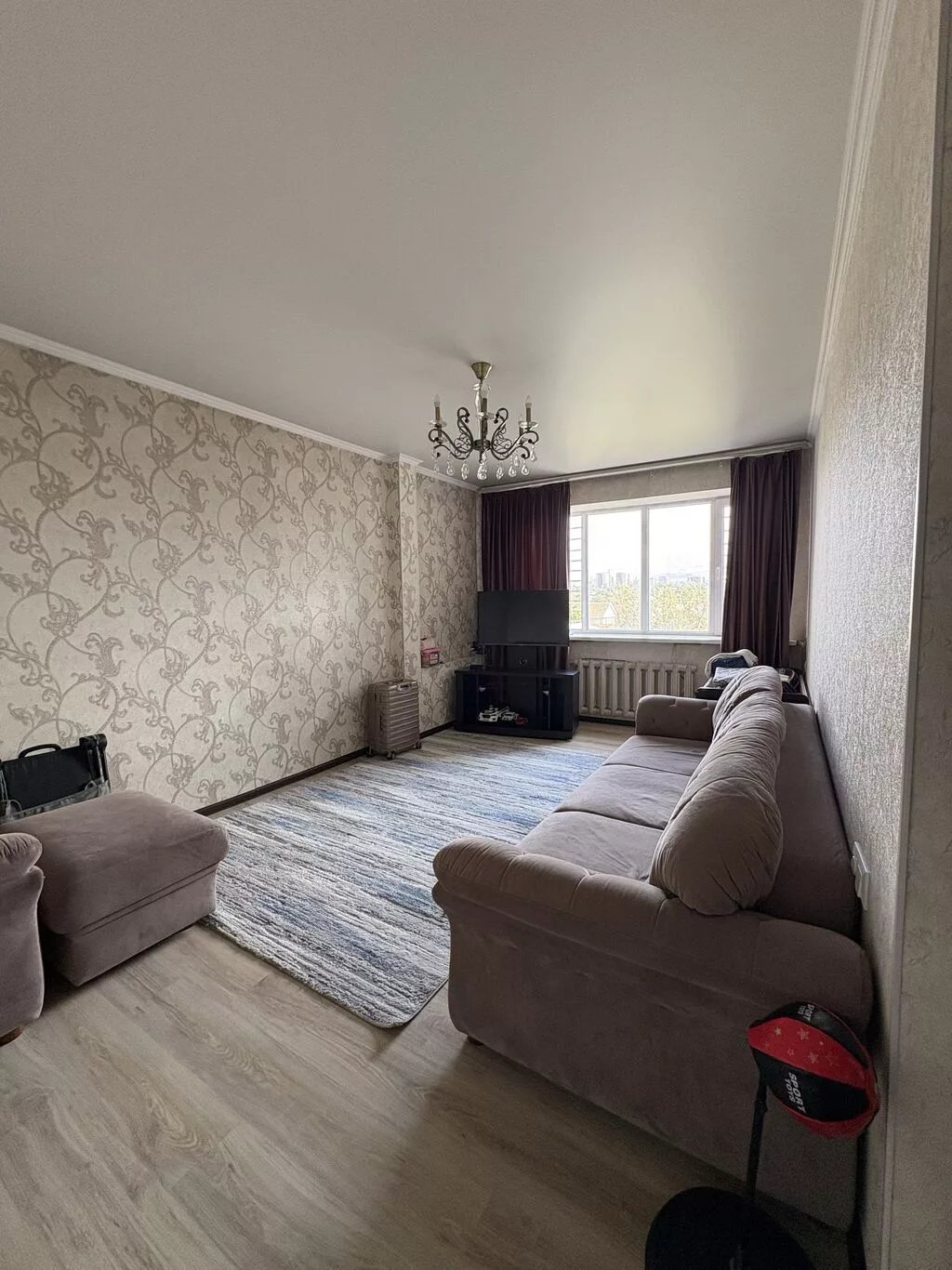 3 комнаты, 71 м², Пишпек Индивидуалка, 5 этаж, Косметический ремонт