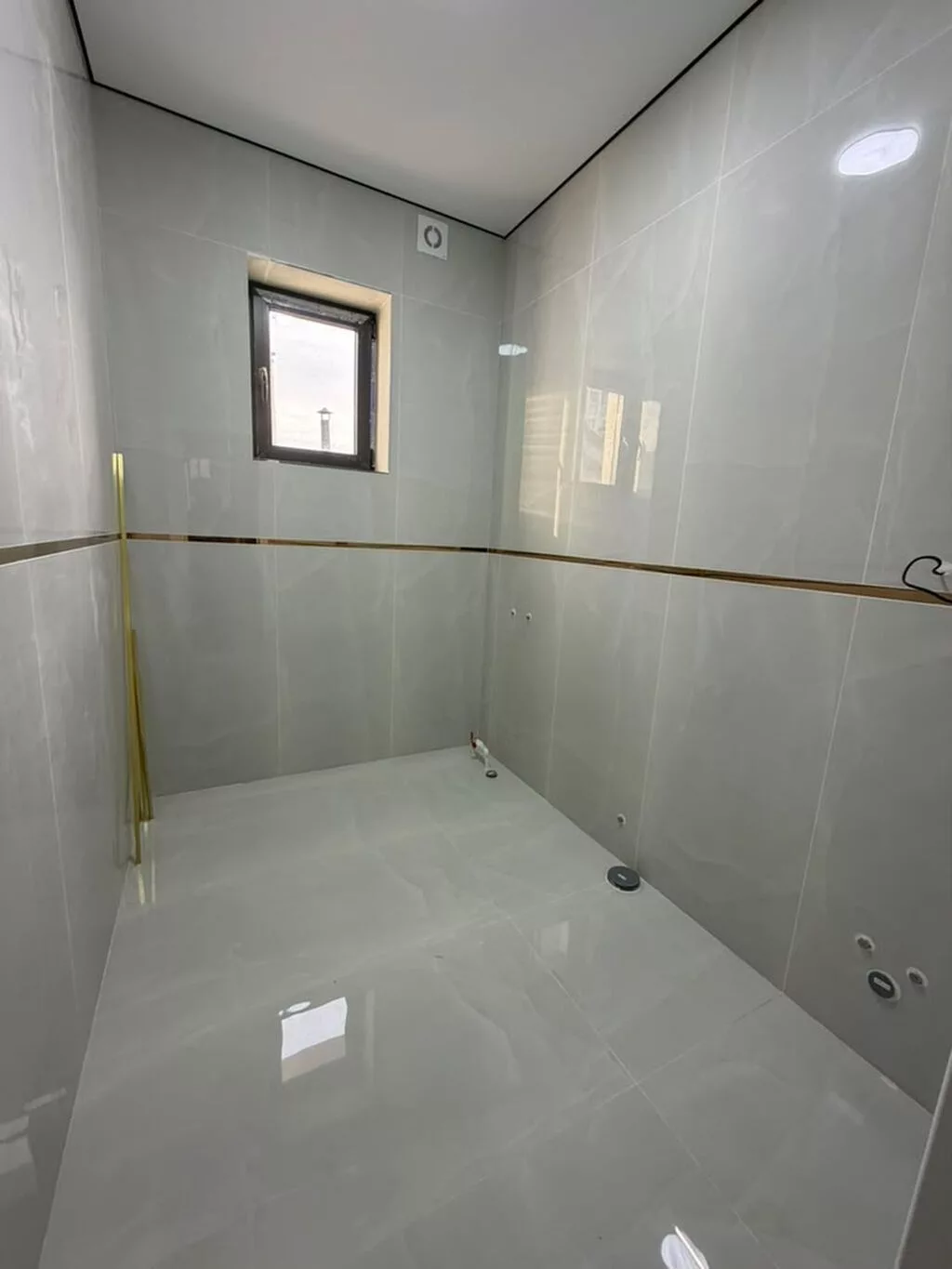 6 комнат и более, 215 м², 4 соток, Бишкек, Арча-Бешик ж/м Агентство недвижимости