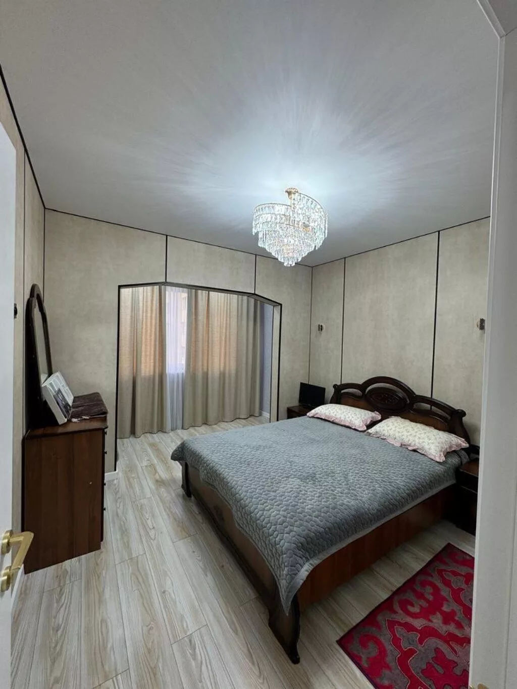 2 комнаты, 52 м², ул. Горького / Алматинка 106 серия улучшенная, 6 этаж, Евроремонт