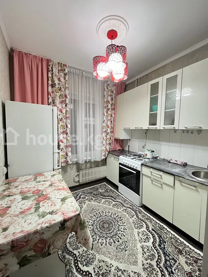 Аренда 3-комн. квартира: город Бишкек, Восток-5 м-н - на долгий срок — за 75 000 ⃀ — MHouse (house.kg)