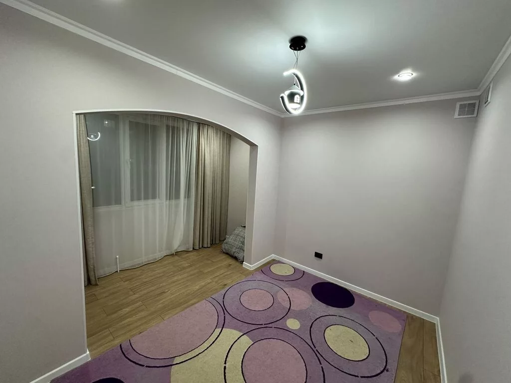 3 комнаты, 83 м², Технопарк Элитка, 4 этаж, Свежий ремонт