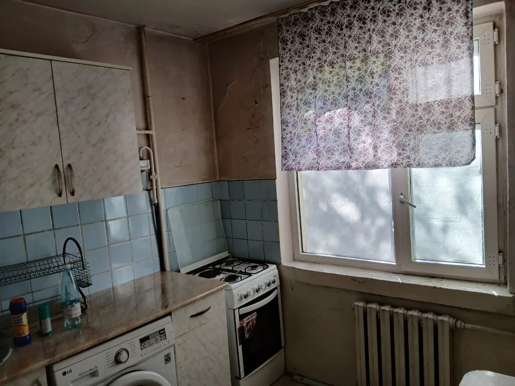 Сдаётся 2-комнатная квартира, 104-я серия. Расположение: ориентир —