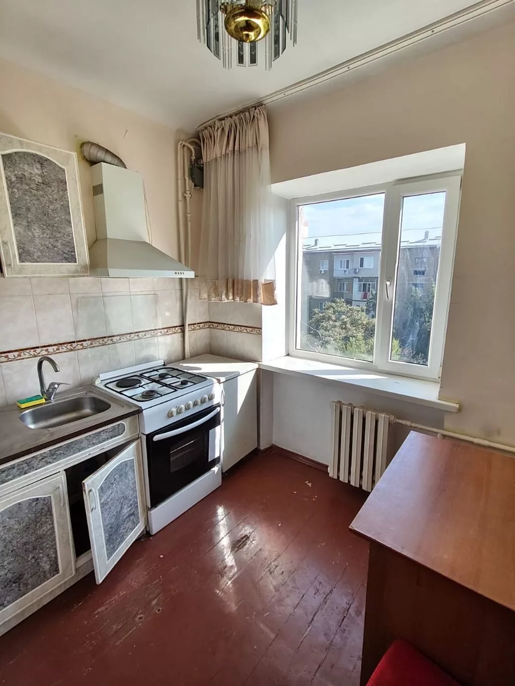 3 комнаты, 60 м², 5 мкр Индивидуалка, 5 этаж, Старый ремонт