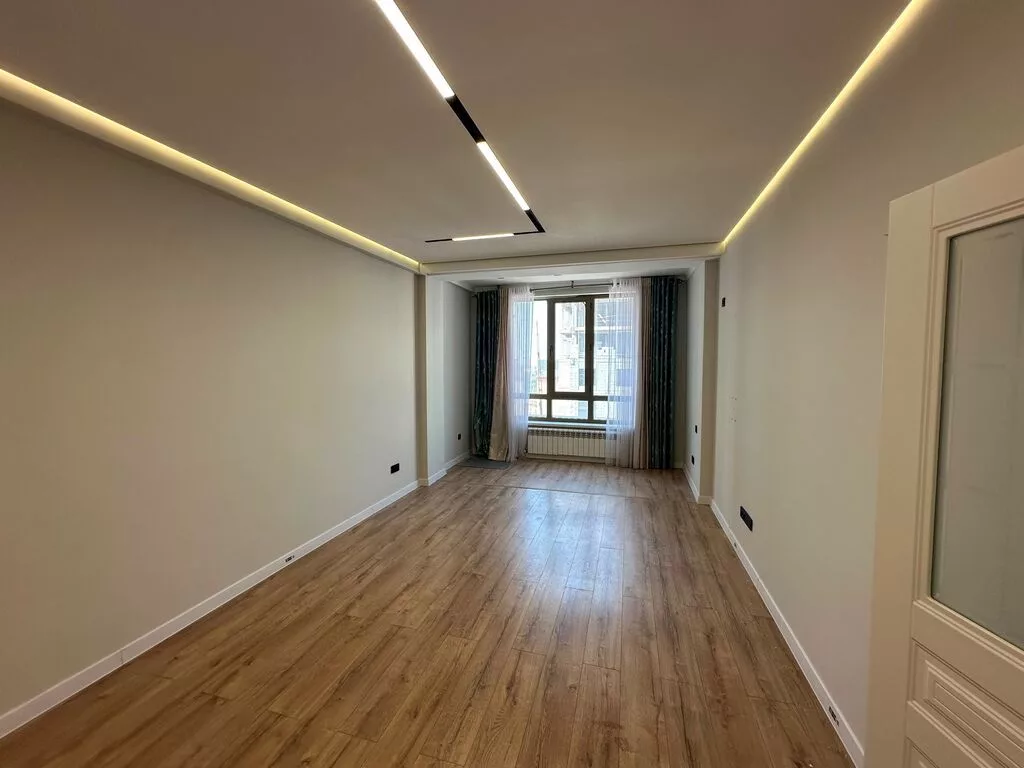 2 комнаты, 70 м², Асанбай мкр Элитка, 11 этаж, Евроремонт