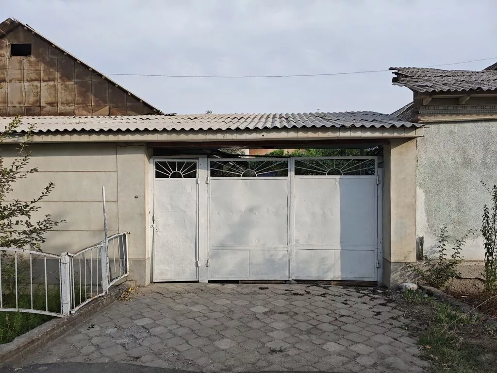 Продажа коттеджей и домов