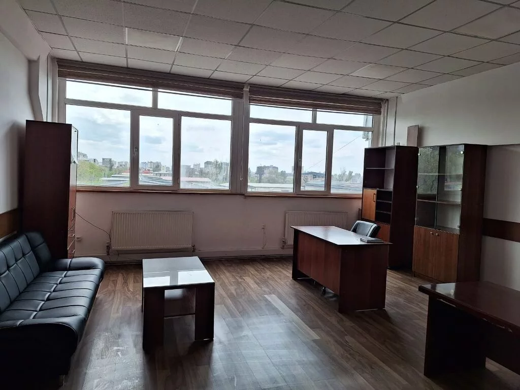 Сдаю Офисный шкаф: Сдаю Колл-центр, Нотариус, IT company, 52 м², В административном здании, 1 линия, С системой безопасности, С юридическим адресом