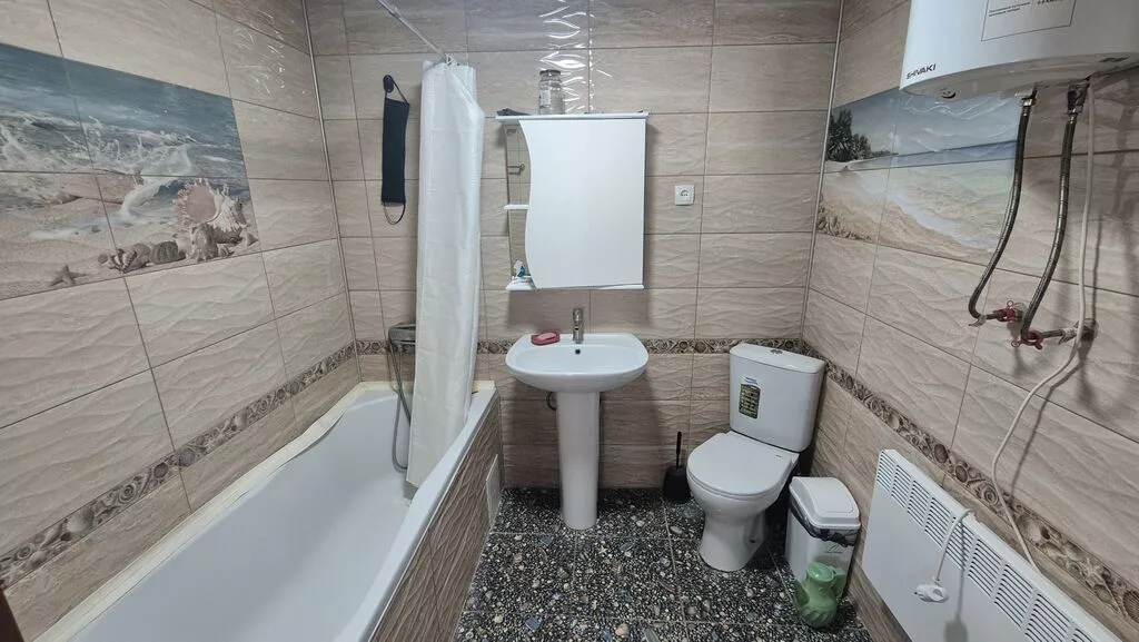 220 м², 6 комнат и более