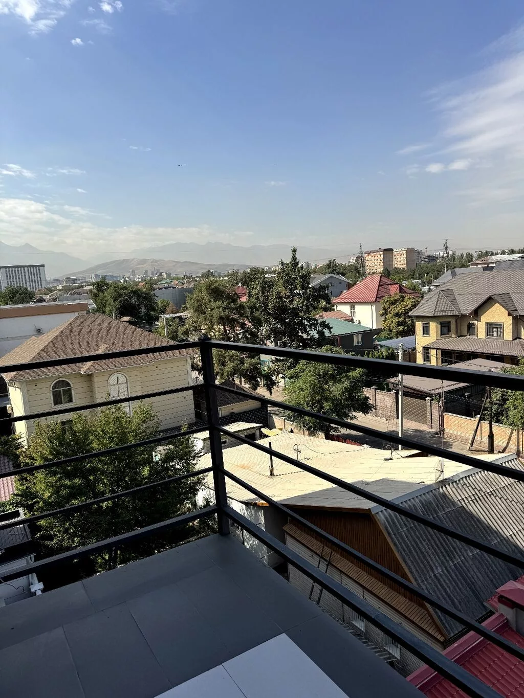 АРЕНДА - ОФИСЫ В ЦЕНТРЕ БИШКЕКА 📍 Абая / Горького В аренду два офиса