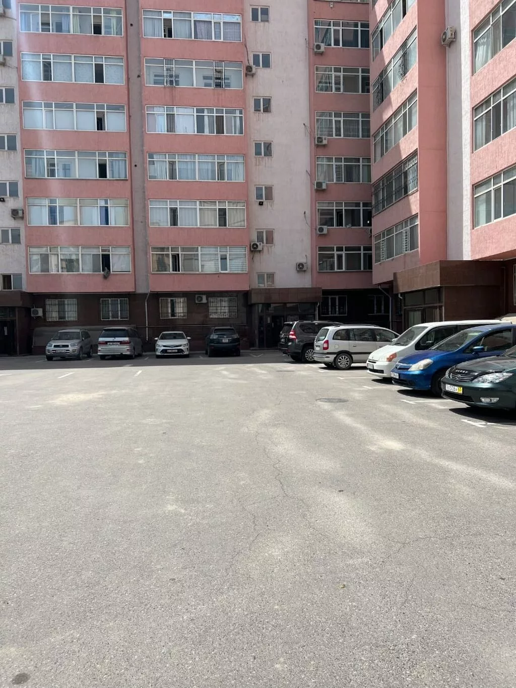 2 комнаты, 81 м², Нижний Джал (Джал-23) Индивидуалка, 1 этаж, Старый ремонт