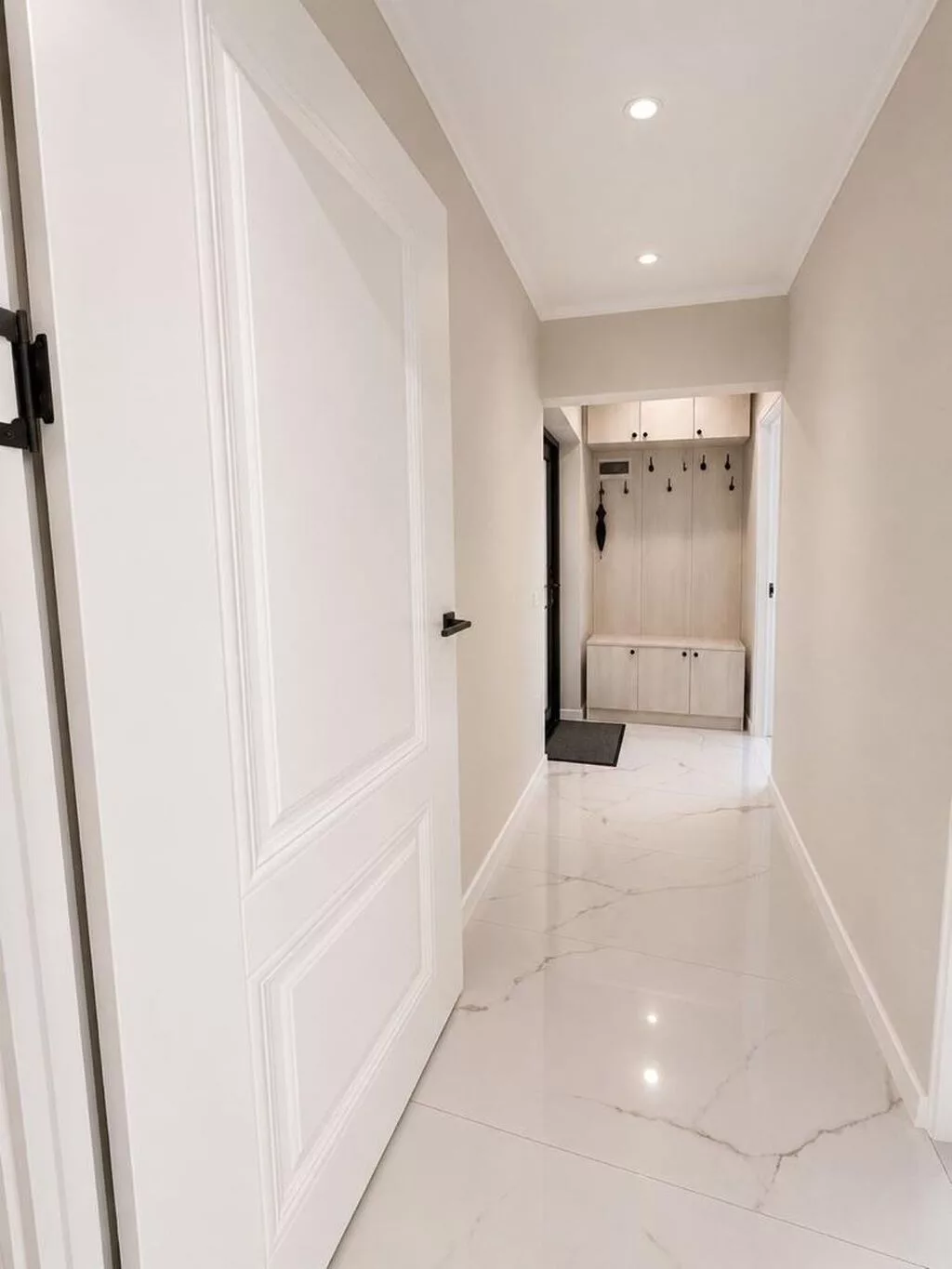 2 комнаты, 43 м², 6 мкр 104 серия, 4 этаж, Дизайнерский ремонт