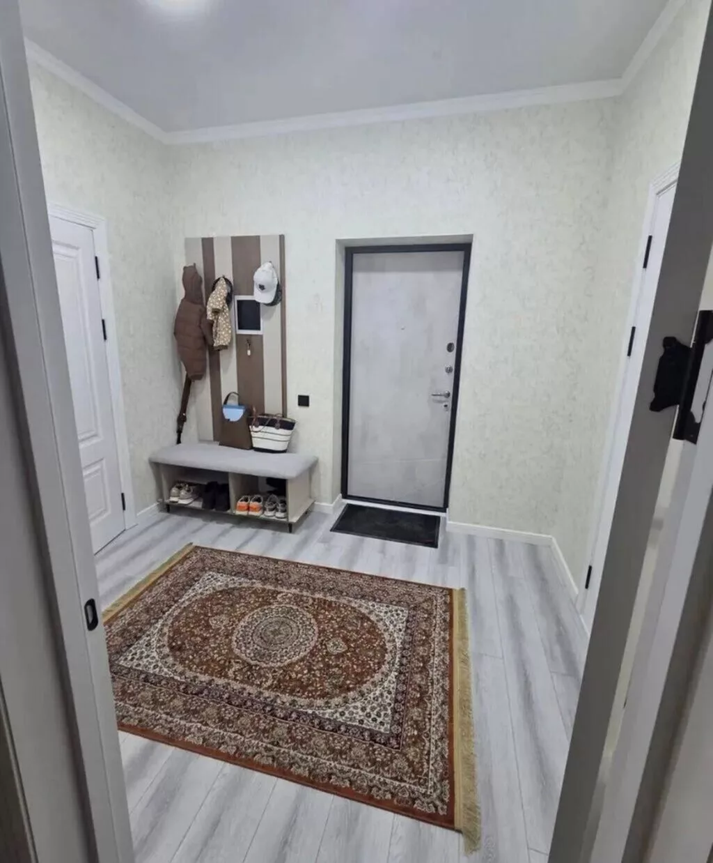 🏠 1-комнатная квартира 📍 Восток-5 мкр 🏙 Бишкек 💰 28 000 сом 🔐 Депозит