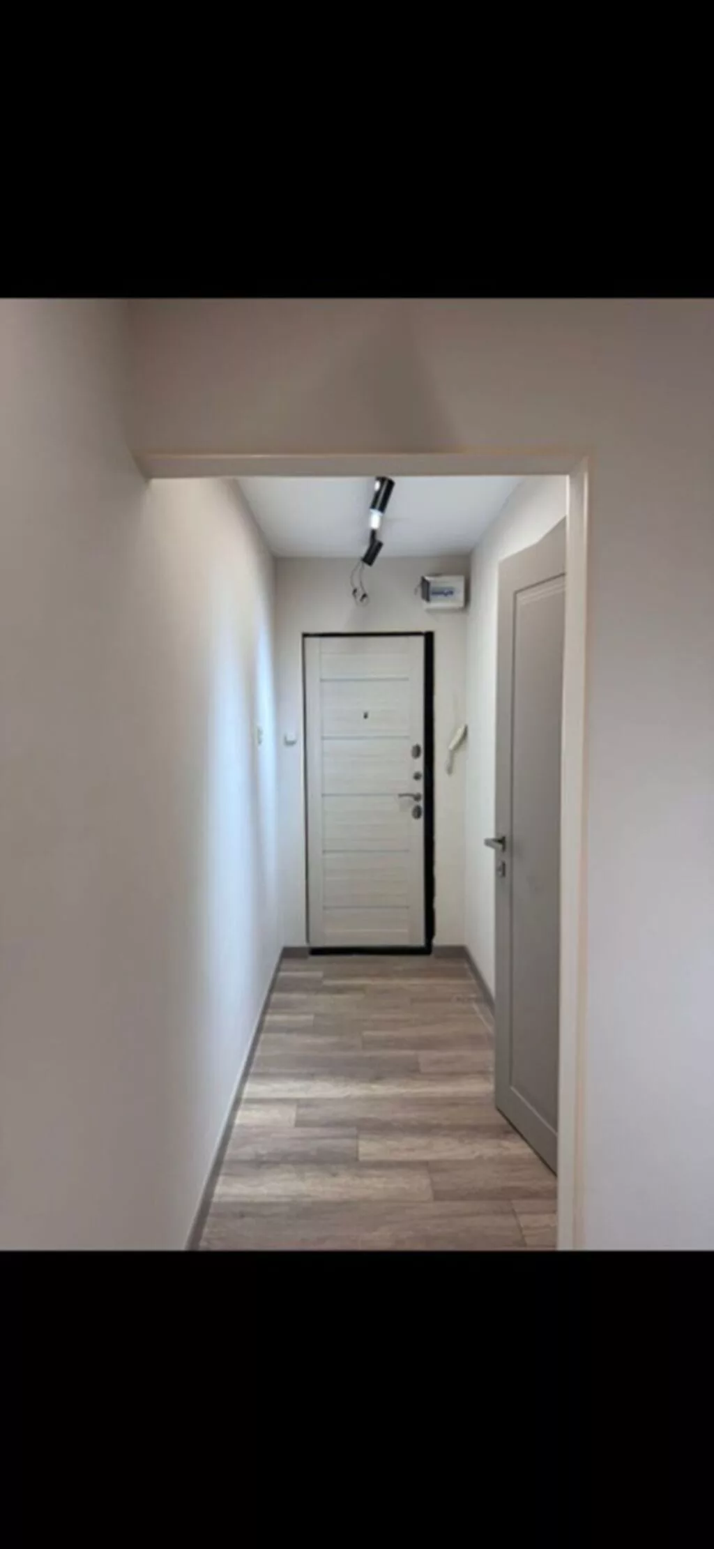 3 комнаты, 58 м², Юг-2 мкр 104 серия, 3 этаж, Евроремонт