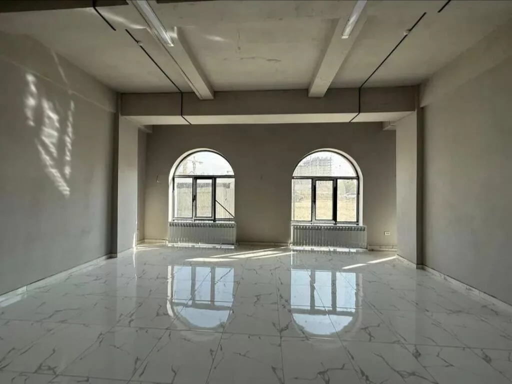 Коммерческое помещение — 180 м² • Этаж: 1 • Общая площадь: 180 м²
