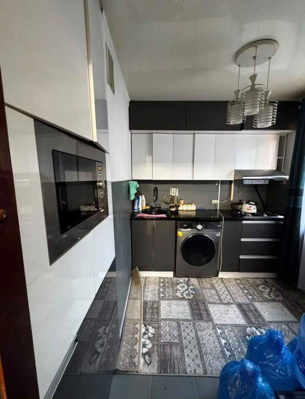 3 комнаты, 58 м², 6 мкр 104 серия, 1 этаж, Косметический ремонт