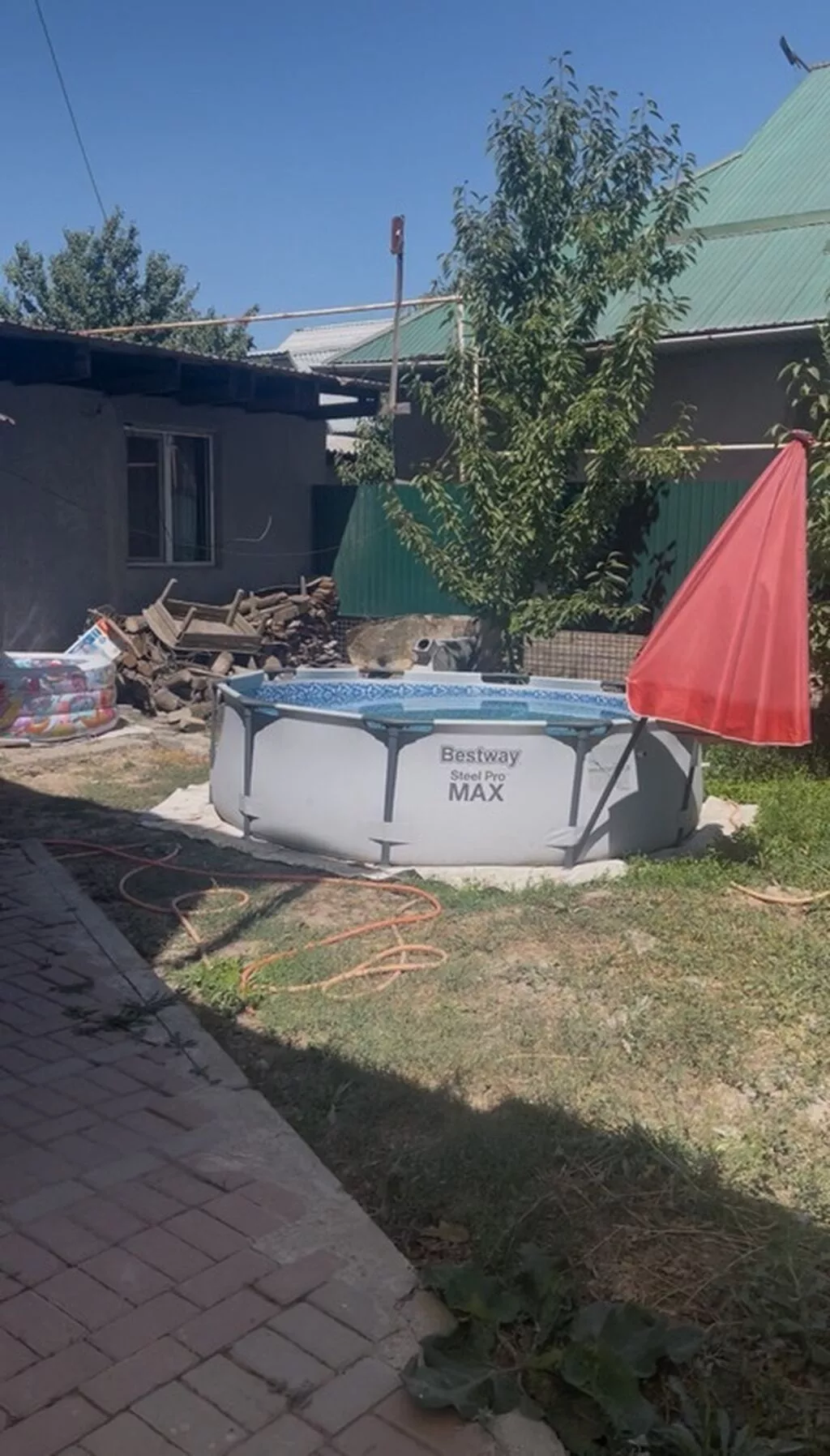 💰 Цена: 20 000 сом. 🧹 Скидка: Если ухаживаете за двором (уборка