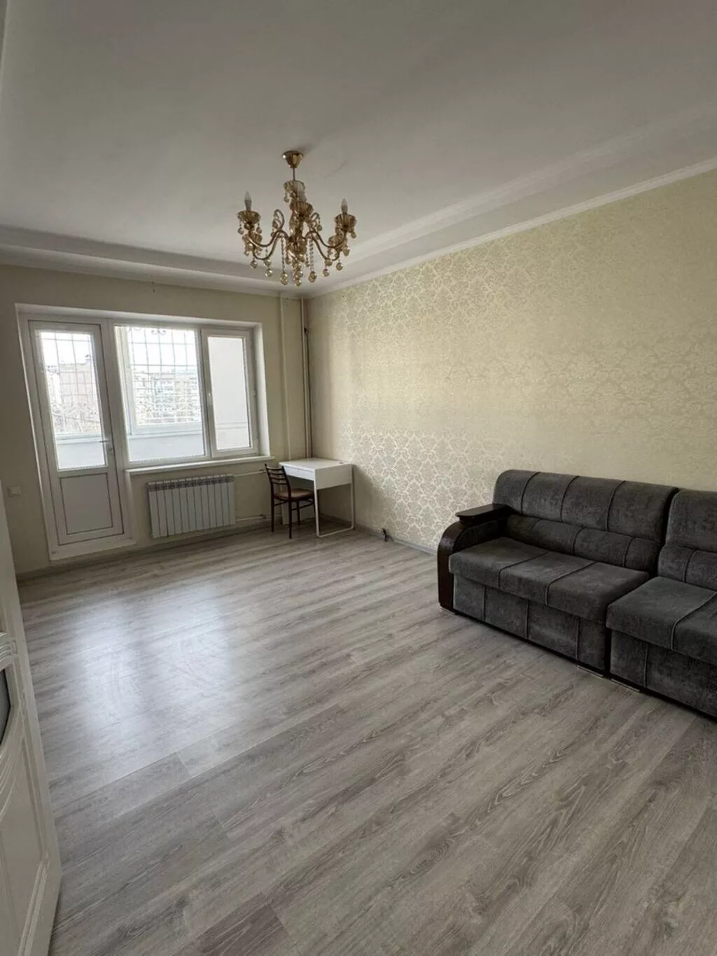 3 комнаты, 64 м², 6 мкр 106 серия, 8 этаж