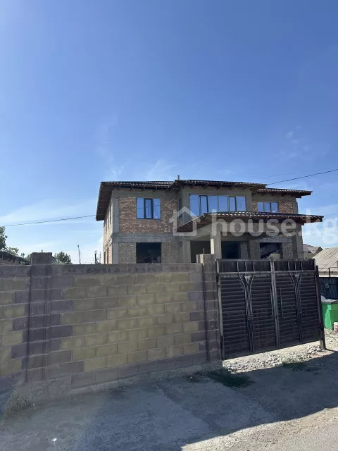 Продажа, дом, 6 и более-комн.: Чуйская область / Бишкек, город Бишкек, с. Кок-Джар — за 32 408 300 сом