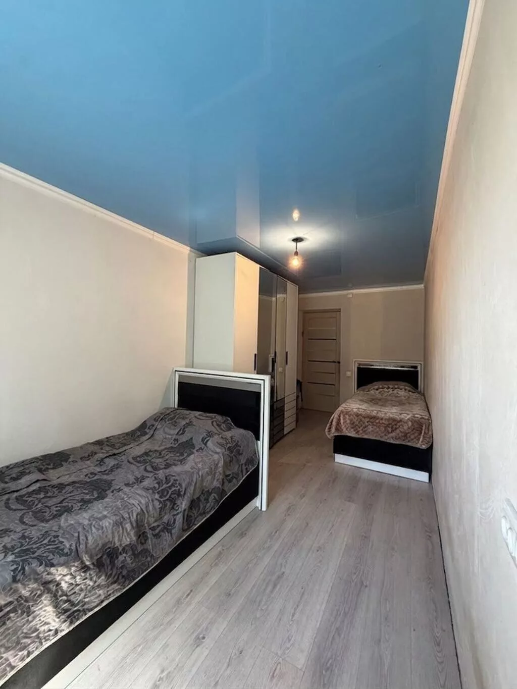3 комнаты, 60 м², Западный (новый) автовокзал Индивидуалка, 1 этаж, Косметический ремонт