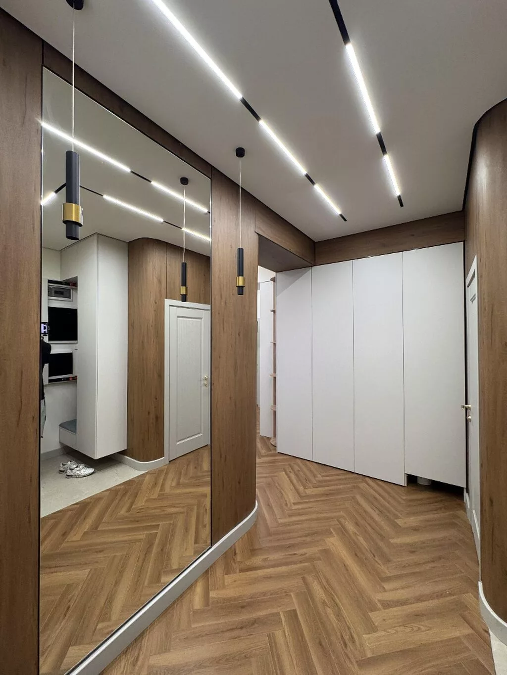3 комнаты, 107 м², Асанбай мкр Элитка, 11 этаж, Дизайнерский ремонт