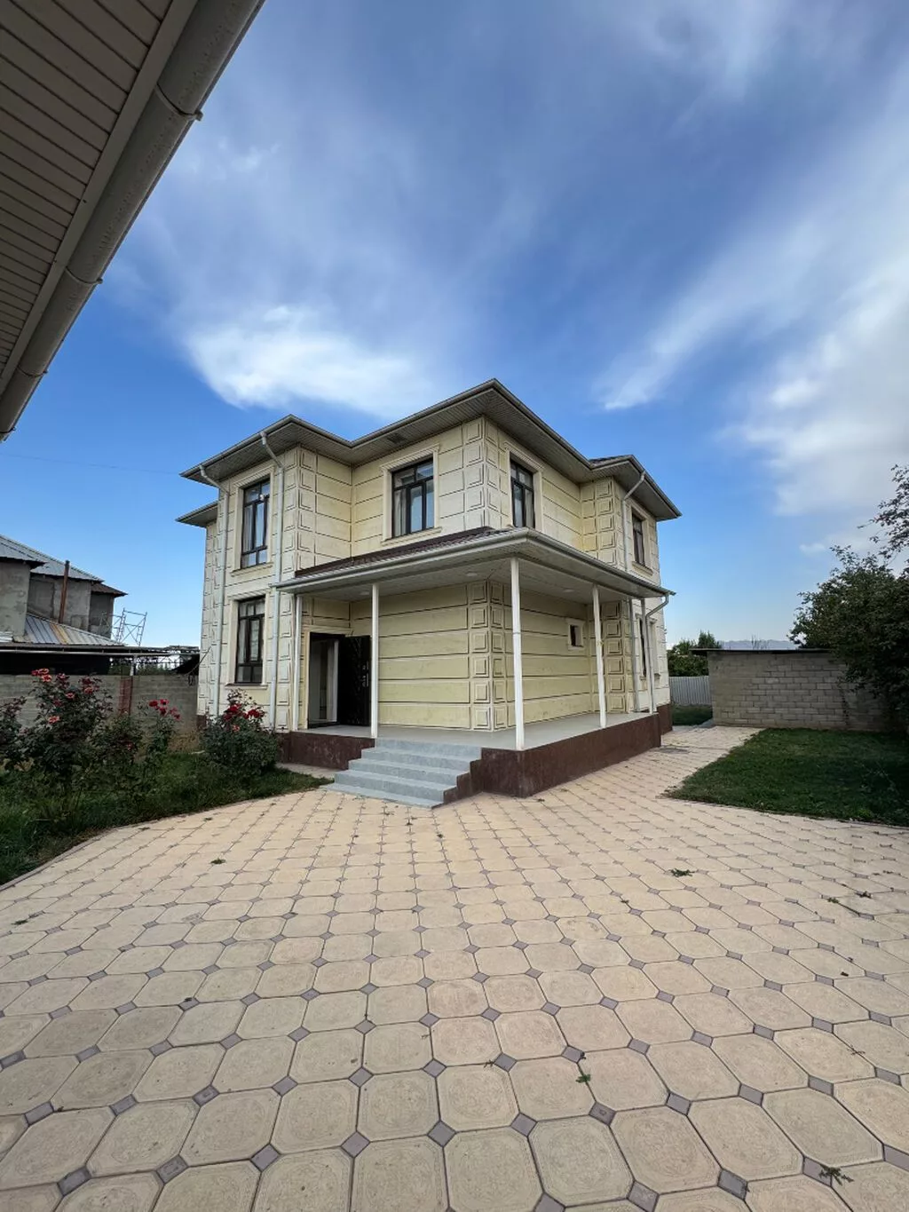 6 комнат, 200 м², 8 соток, Таш-Добо, Риэлтор