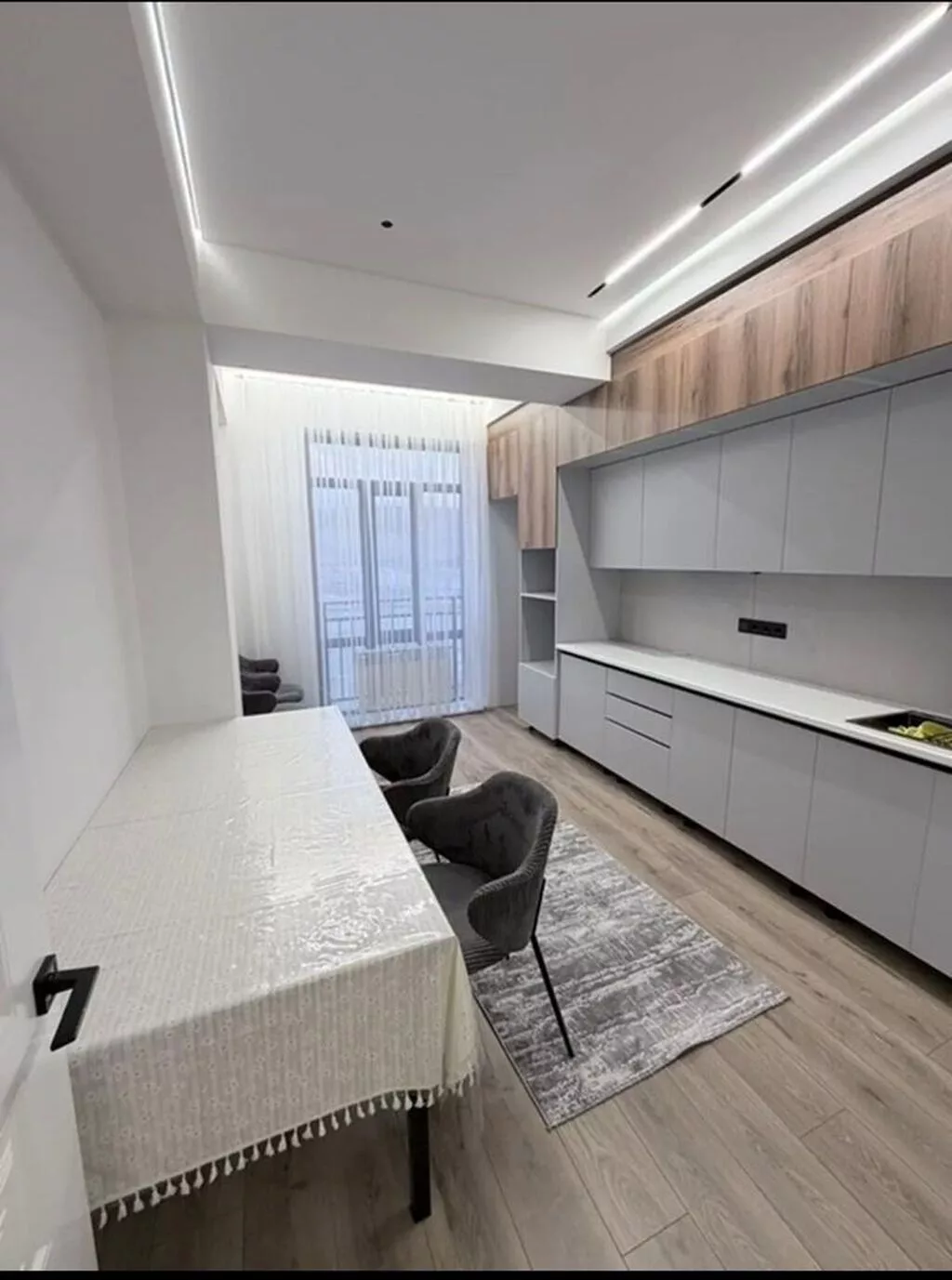 2 комнаты, 88 м², 12 мкр 12 этаж, Дизайнерский ремонт